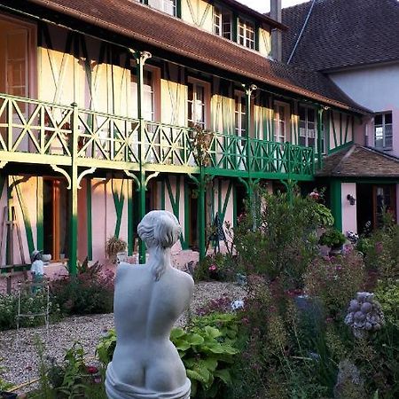 La Maison Rose Saint-Pierre-d'Autils Dış mekan fotoğraf